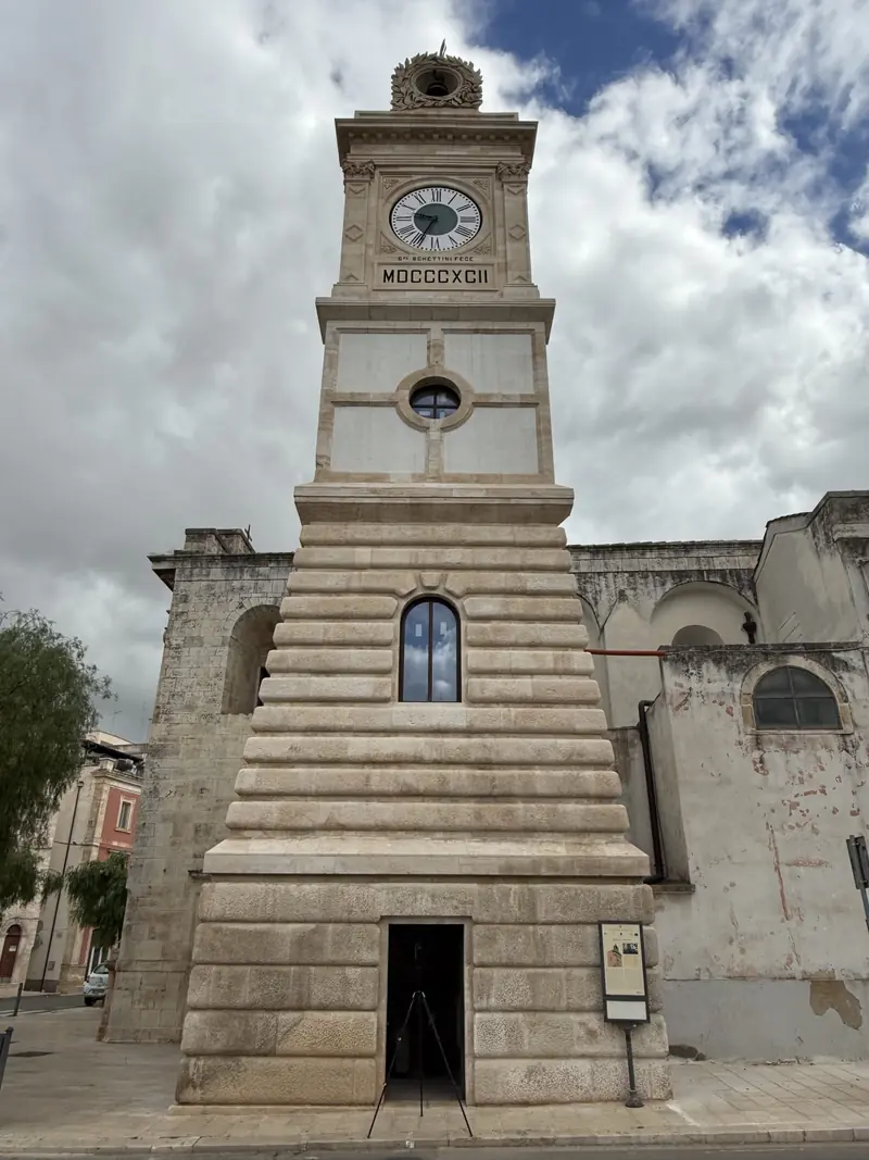Torre dell'orologio, Turi